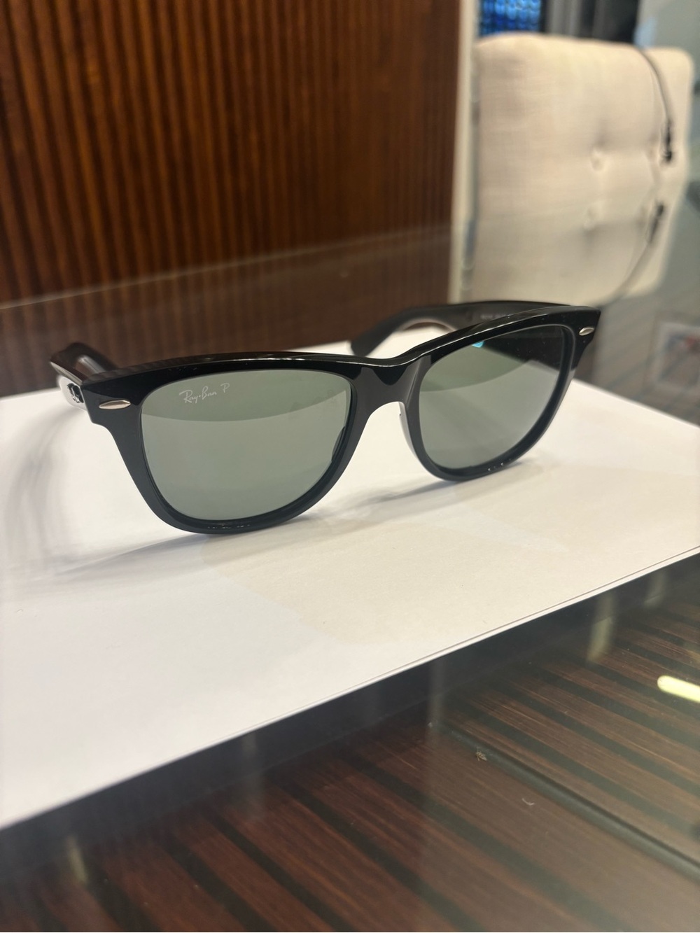 Ray-Ban Wayfarer polarized  Original Sunglasses – Good Condition